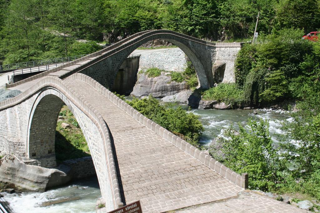 Mencuna Konaklari Arhavi Esterno foto